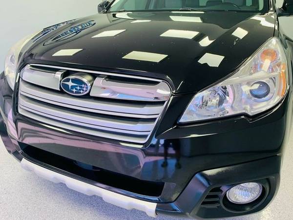 2013 Subaru Outback 4dr Wagon H4 Automatic 2.5i Limited PZEV... for sale in Streamwood, IL – photo 6