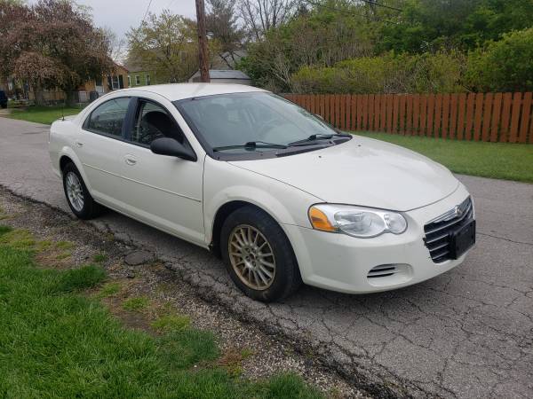 2004 chrysler sebring lx 70, 215 miles runs great no issues - cars & for sale in Columbus, OH – photo 2