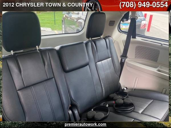 2012 CHRYSLER TOWN & COUNTRY TOURING L - - by dealer for sale in Alsip, IL – photo 11