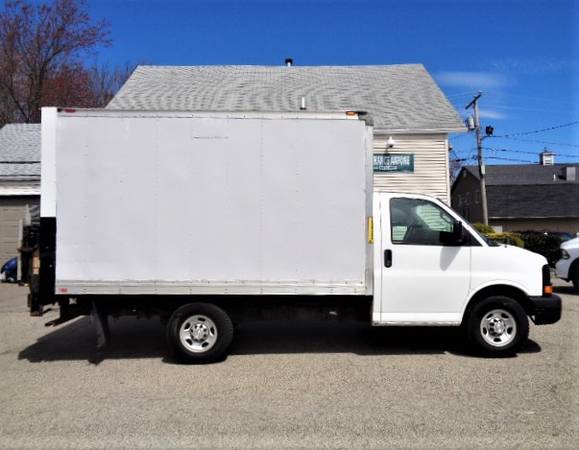 2016 Chevy Chevrolet Express 3500 Box Cargo Van Tommy Power Lift for sale in Hampton Falls, NH – photo 3