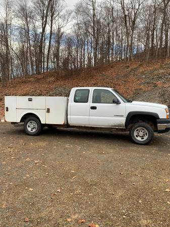2006 Chevy - cars & trucks - by owner - vehicle automotive sale for sale in North Bennington, VT