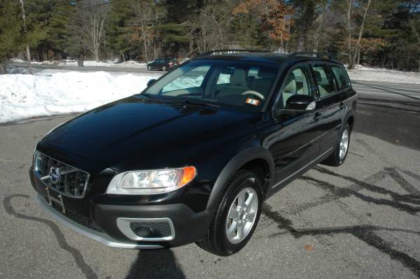 2011 Volvo XC70 AWD Wagon 3 2L - Great Carfax - IMMACULATE - cars & for sale in Windham, MA – photo 2