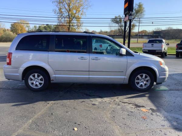 Clean Carfax! 2010 Chrysler Town & Country! Third Row! - cars &... for sale in Ortonville, MI – photo 6