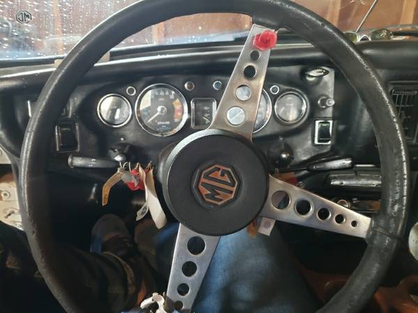 1972 ENGLISH MG MGB CONVERTIBLE – RUNS GREAT – NICE WINTER PROJECT. for sale in Appleton, WI – photo 13