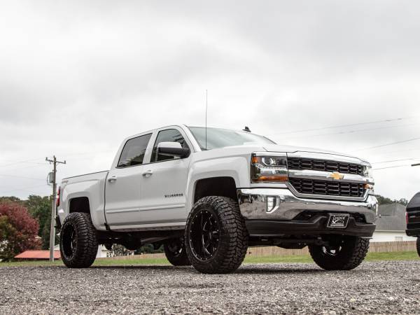 🍒1 OWNER🔥7.5 INCH LIFTED RCX 2017 CHEVROLET SILVERADO 1500 4X4 CREW... for sale in KERNERSVILLE, NC – photo 2