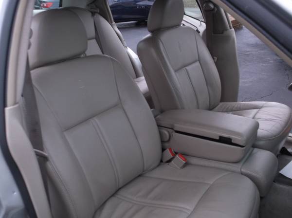 2005 LINCOLN TOWN CAR SIGNATURE LIMITED - - by dealer for sale in RED BUD, IL, MO – photo 16