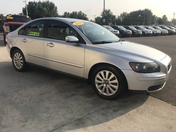 GAS SAVER!! 2005 Volvo S40 2.4L Manual for sale in Chesaning, MI – photo 3