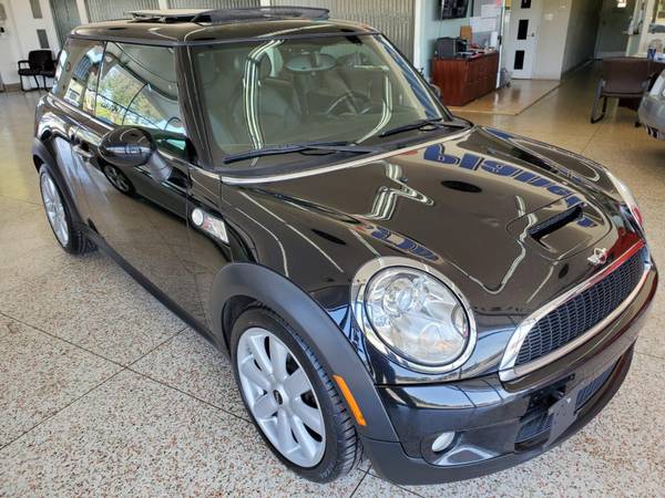 2009 MINI COOPER - cars & trucks - by dealer - vehicle automotive sale for sale in MILWAUKEE WI 53209, WI – photo 4