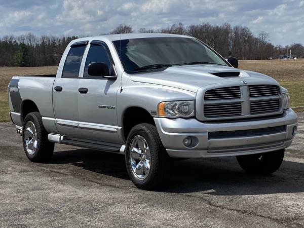 2005 Dodge Ram Quad Cab SLT Daytona 4X4 No Rust! Only 12500 - cars for sale in Chesterfield Indiana, IN – photo 4