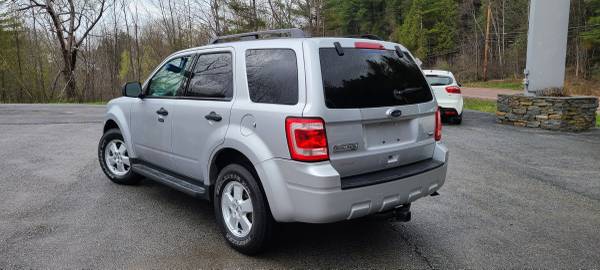2011 FORD ESCAPE XLT - - by dealer - vehicle for sale in Barre, VT – photo 2