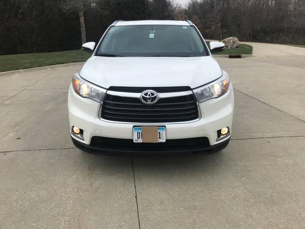 2015 Toyota Highlander Limited - cars & trucks - by owner - vehicle... for sale in Johnston, IA – photo 2
