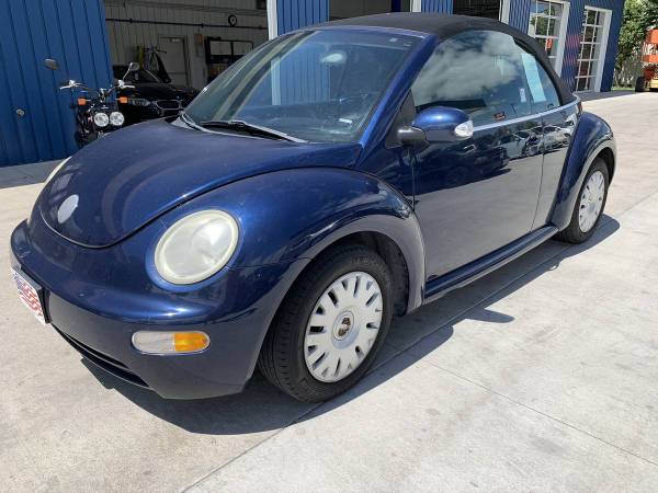 ★★★ 2004 Volkswagen Beetle Convertible / 54k Miles! ★★★ - cars &... for sale in Grand Forks, MN – photo 2