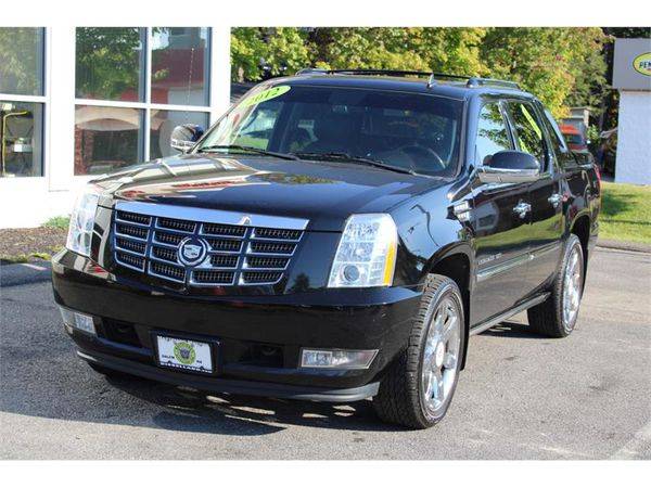 2012 Cadillac Escalade EXT AWD PREMIUM PACKAGE EVERY POSSIBLE OPTION... for sale in Salem, NH – photo 2