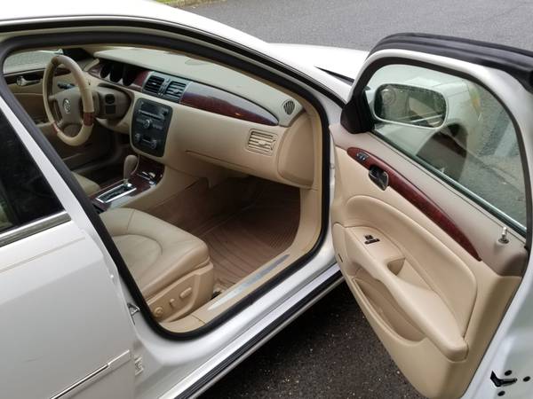 06 Buick Lucerne clean inside and out for sale in Colts Neck, NJ – photo 14