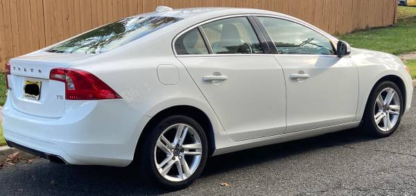 Volvo S60 T5 - Makes a great holiday present - cars & trucks - by... for sale in Parlin, NJ – photo 6