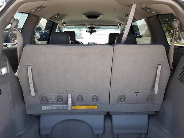 2004 Toyota Sienna 4d Wagon XLE CALL FOR DETAILS AND PRICING for sale in Kyle, TX – photo 18
