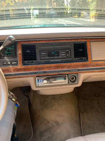 1993 Lincoln Town Car for sale in My Shasta, CA – photo 9