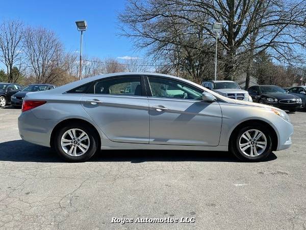 2011 Hyundai Sonata GLS Auto - - by dealer - vehicle for sale in Lancaster, PA – photo 11