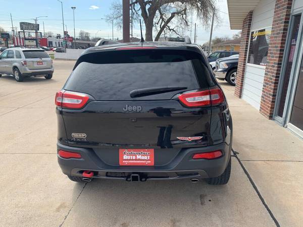2015 Jeep Cherokee Trailhawk - - by dealer - vehicle for sale in Columbus, NE – photo 7