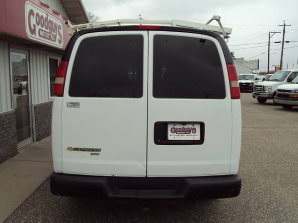2011 Chevrolet Express Cargo Van AWD 1500 135 - - by for sale in waite park, OR – photo 2