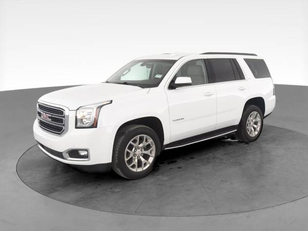 2017 GMC Yukon SLE Sport Utility 4D suv White - FINANCE ONLINE -... for sale in Arlington, District Of Columbia – photo 3