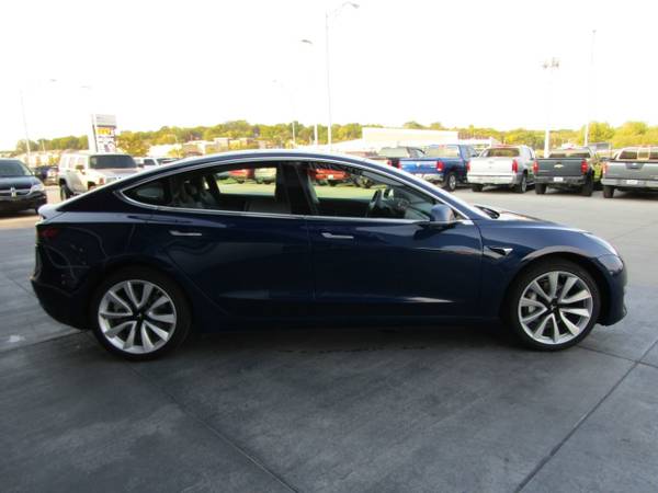 2018 *Tesla* *Model 3* *Long Range Battery AWD* - cars & trucks - by... for sale in Council Bluffs, NE – photo 8