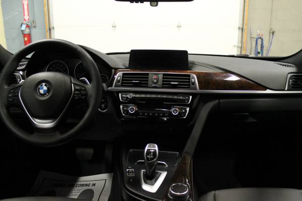 2018 BMW 3 Series 330i xDrive - AWD, Very Low Miles, Loaded for sale in Addison, IL – photo 14
