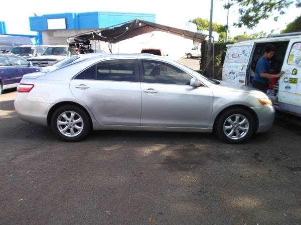 2007 Toyota Camry 4dr Sdn I4 Auto LE (Natl) - - by for sale in Pearl City, HI – photo 6