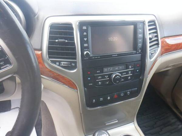 2013 Jeep Grand Cherokee Overland - - by dealer for sale in Des Moines, IA – photo 9