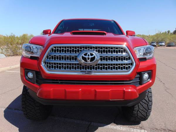 2017 *Toyota* *Tacoma* *Lifted - 4x4 - 3.5L V6 - Crew C for sale in Tempe, AZ – photo 9