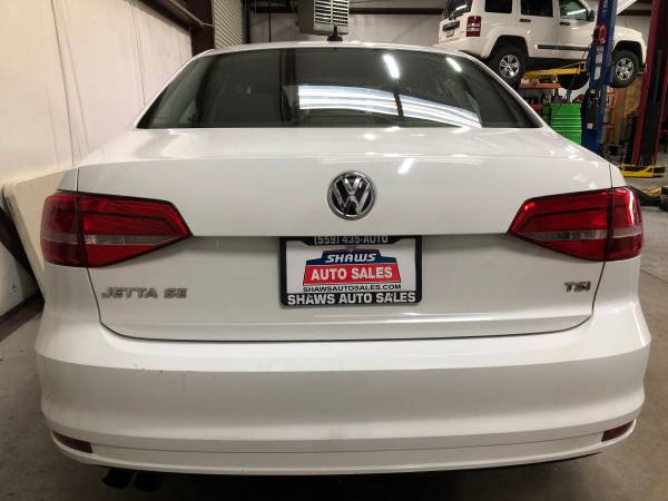 2015 Volkswagen Jetta SE, Low Miles, Leather, Very Clean! for sale in Madera, CA – photo 4