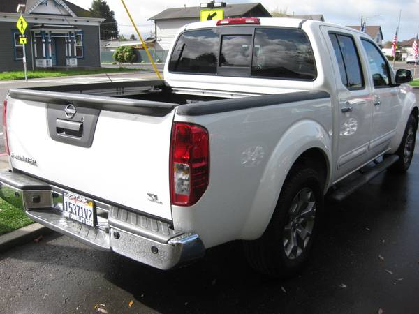 2019 Nissan Frontier SL Crew Cab Leather Moonroof Nav 15k Miles for sale in Fortuna, CA – photo 4