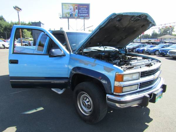 1995 Chevrolet C/K 2500 HD Ext Cab 4X4 *BLUE* DIESEL 6.5 TURBO WOW... for sale in Milwaukie, OR – photo 24