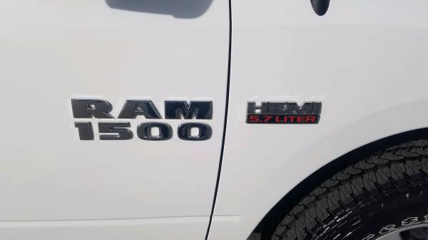 Low miles!! 2018 Ram 1500 4x4 Hemi! - cars & trucks - by dealer -... for sale in Alamogordo, NM – photo 22