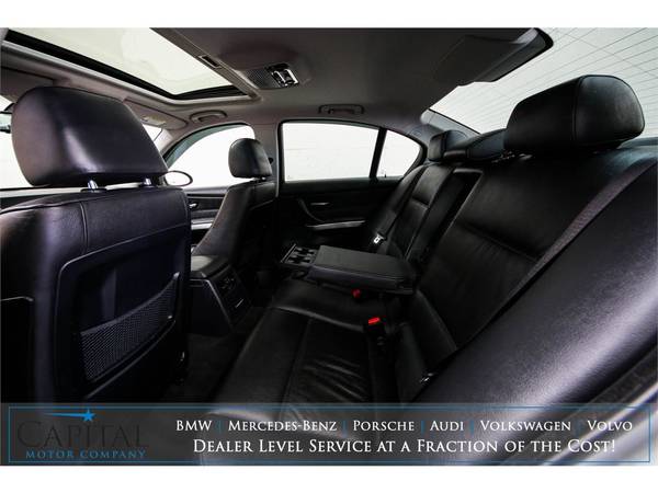 Fun to Drive and Gorgeous BMW 330xi xDrive Luxury-Sport Sedan! for sale in Eau Claire, WI – photo 13