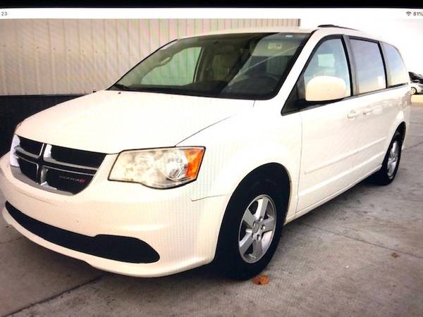 2013 DODGE CARAVAN SXT *FR $499 DOWN GUARANTEED FINANCE *EVERYONE IS... for sale in Des Moines, IA – photo 2