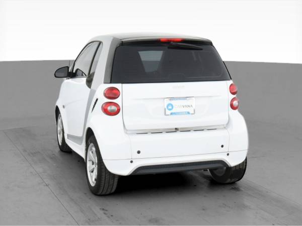 2013 smart fortwo Pure Hatchback Coupe 2D coupe White - FINANCE... for sale in Atlanta, GA – photo 8