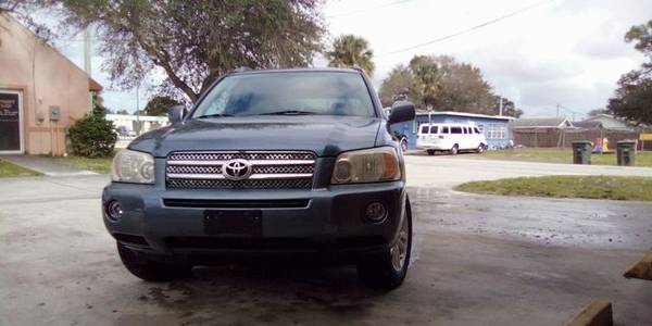 2007 Toyota Highlander - Financing Available! - cars & trucks - by... for sale in Fort Pierce, FL – photo 19