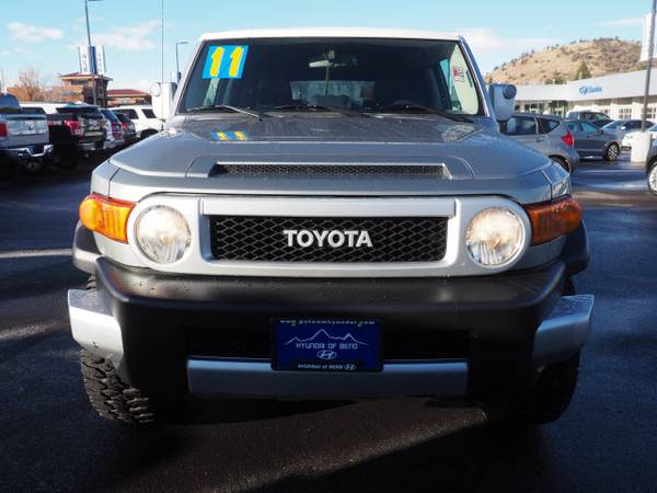 2011 Toyota FJ Cruiser - - by dealer - vehicle for sale in Bend, OR – photo 9
