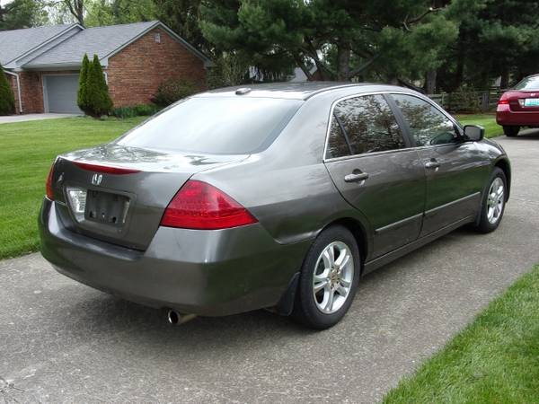2007 Honda Accord EX-L, 1-Owner, 139K, Leather, Sunroof - cars & for sale in Lexington, KY – photo 3