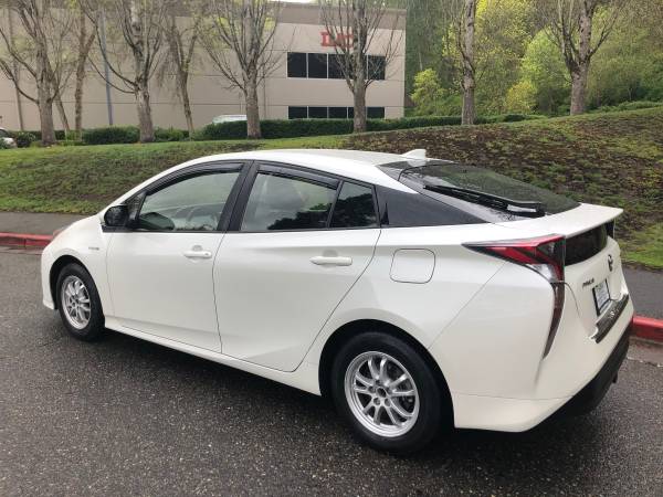2016 Toyota Prius Pkg 2 - Clean title, Local Trade, Gas Saver for sale in Kirkland, WA – photo 6