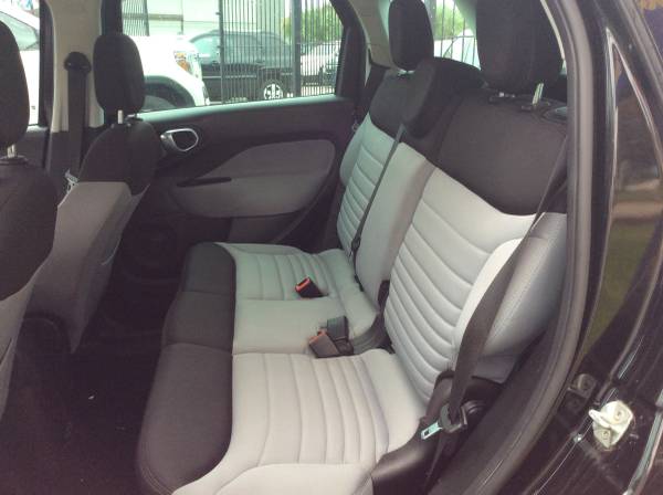 VERY NICE!!! 2014 Fiat 500L ***FREE WARRANTY*** - cars & trucks - by... for sale in Metairie, LA – photo 14