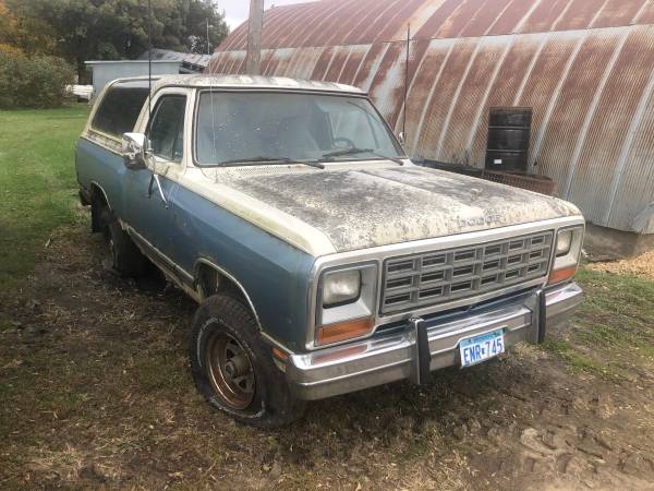 1984 Dodge Ramcharger Barn find fixer upper parts truck for sale for sale in Mankato, MN – photo 2
