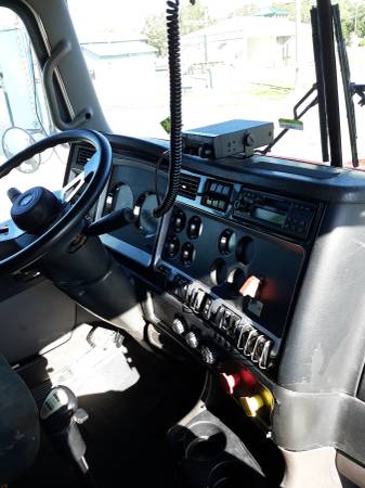 semi truck for sale in Saint Marys, KS – photo 14