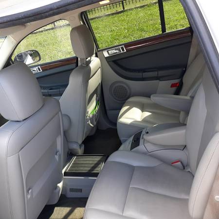 2007 Chrysler Pacifica Touring - cars & trucks - by owner - vehicle... for sale in Hyattsville, District Of Columbia – photo 4