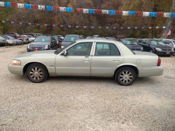 2003 MERCURY GRAND MARQUIS ******** ONLY 95K MILES ******* LOADED... for sale in Kansas City, MO