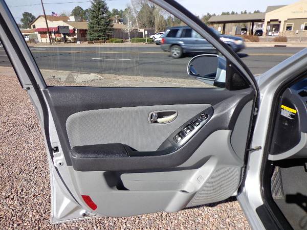 2010 HYUNDAI ELANTRA GLS FWD GAS SAVER GREAT STARTER CAR CLEAN -... for sale in Pinetop, AZ – photo 6
