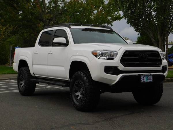 2017 TOYOTA TACOMA DOUBLE CAB / V6 4X4 / BLACK RHINO's / NEW LIFT -... for sale in Portland, OR – photo 2