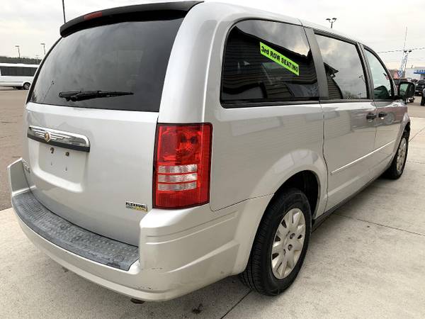 2008 Chrysler Town & Country 4dr Wgn LX - cars & trucks - by dealer... for sale in Chesaning, MI – photo 18