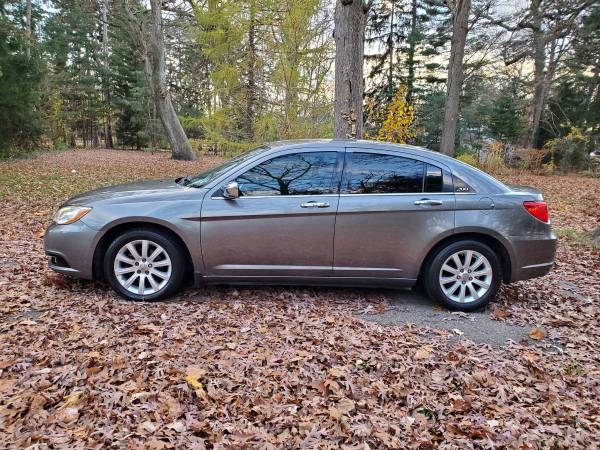 2013 Chrysler 200 Limited V6 - Remote Start - Clean Title - - cars &... for sale in Dearborn Heights, MI – photo 5